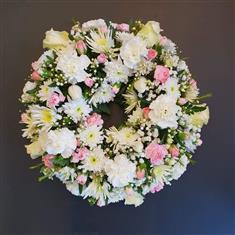Open Mixed Wreath In Pink and White