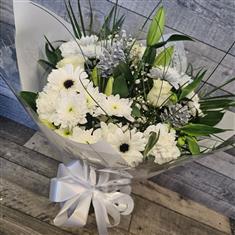 Frosty Handtied in Glass Vase