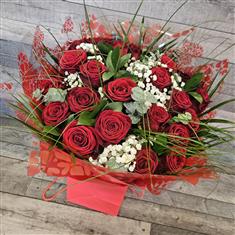 24 Red Rose Gift Bag