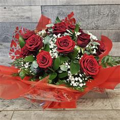 12 Red Rose Aqua Box