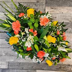 Single Ended Spray in Green, Orange and Yellow 