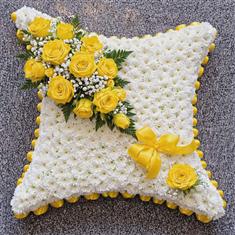 Cushion in Yellow 